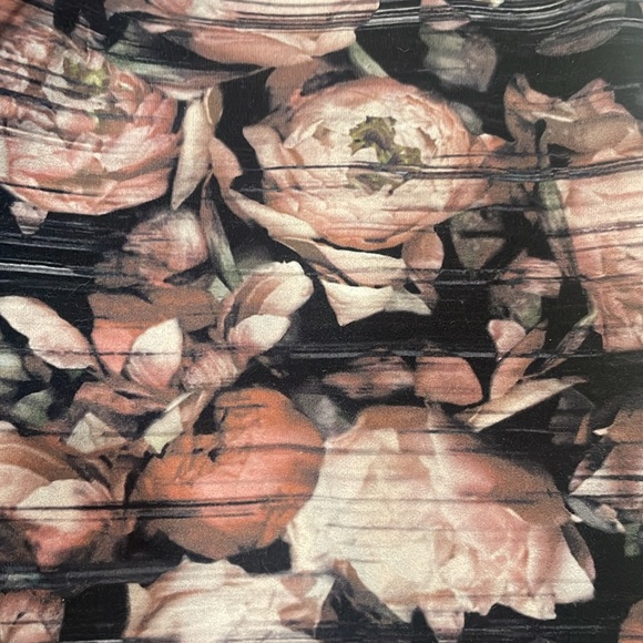 Lululemon Frosted Rose High Rise Legging 💪🏻🌹 - Picture 6 of 6